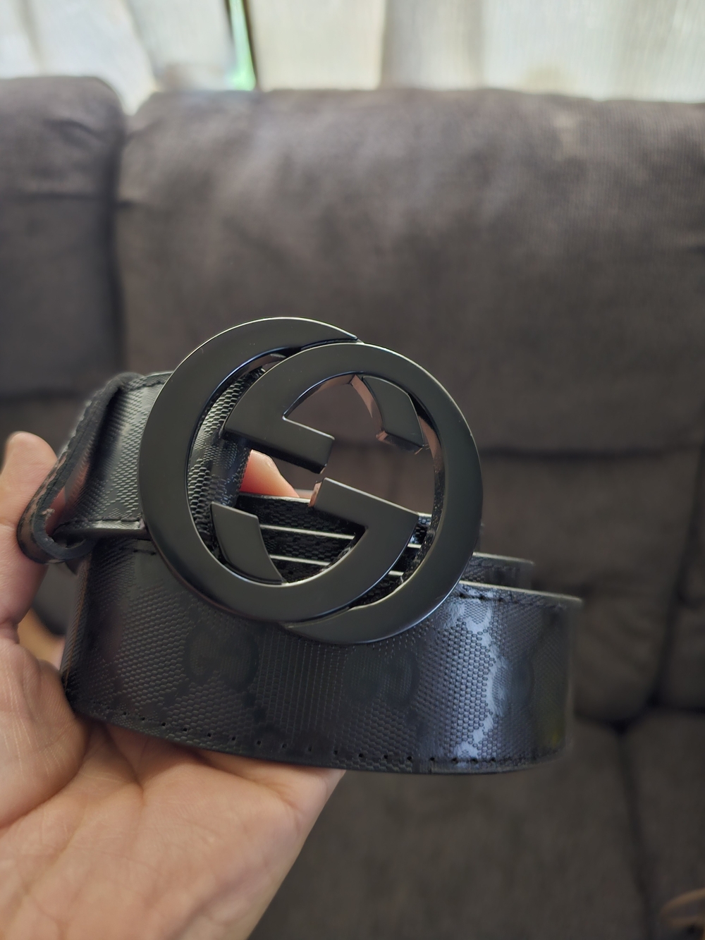 Black Logo-Emblem Men's Belt with Glossy Round Buckle